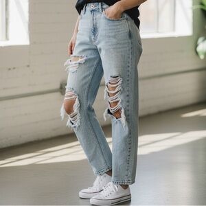 Aeropostale Light Blue Straight Leg Jeans Mom Jean Distressed